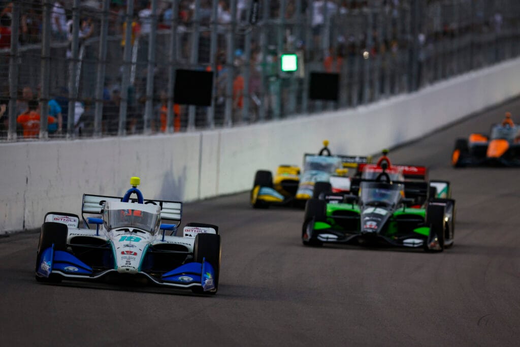 VeeKay Shines with Top-Ten Finish at Gateway Night Race