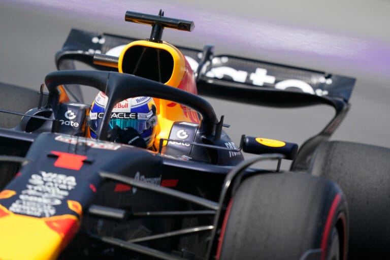 Verstappen lidera en Canad Albon y Sainz sorprenden