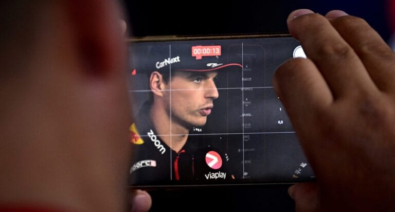 Apple busca derechos de transmisin F1 en EE. UU.