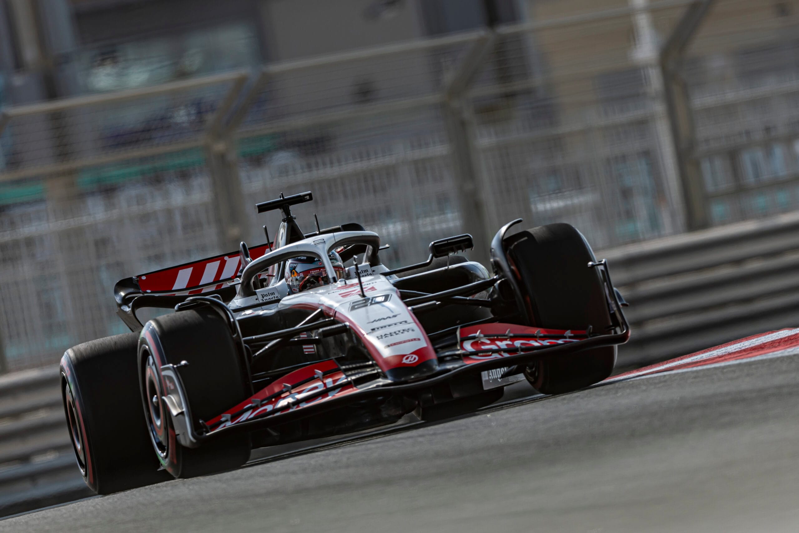 Haas prueba en Fuji Tsuboi debuta en F1 con Toyota