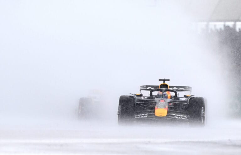 Hlkenberg brilla en Silverstone bajo la lluvia