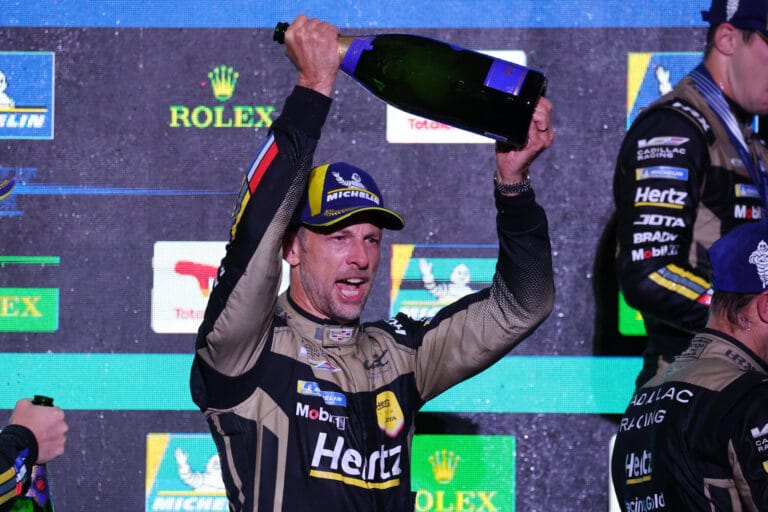 Jenson Button se retira del WEC pero no del automovilismo