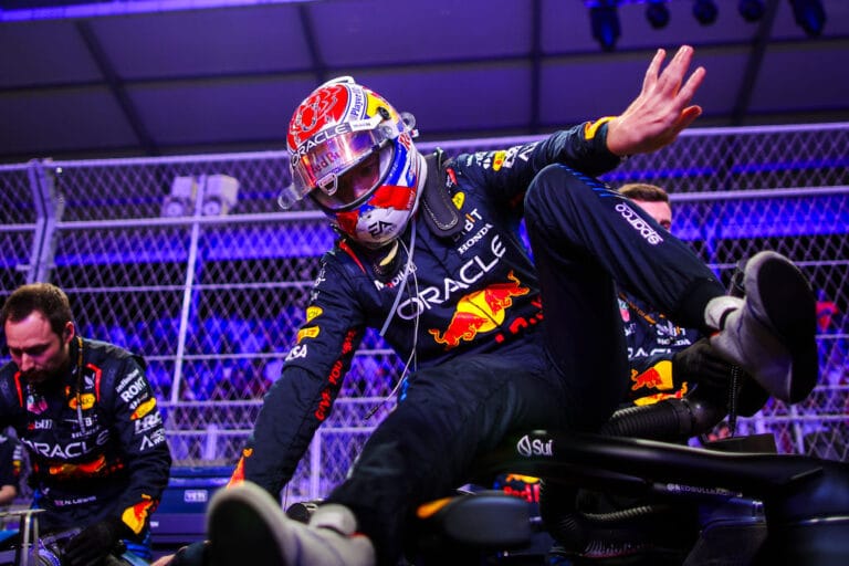 Johansson elogia la audacia de Verstappen y Dixon