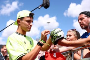 Norris reacciona a rumores de Verstappen a Mercedes