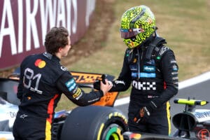 Piastri y Norris lideran la batalla interna en McLaren