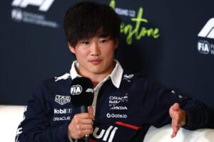Ralf Schumacher advierte sobre futuro incierto de Tsunoda