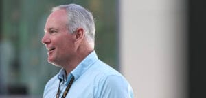 Tim Mayer desafa a Ben Sulayem por la presidencia FIA