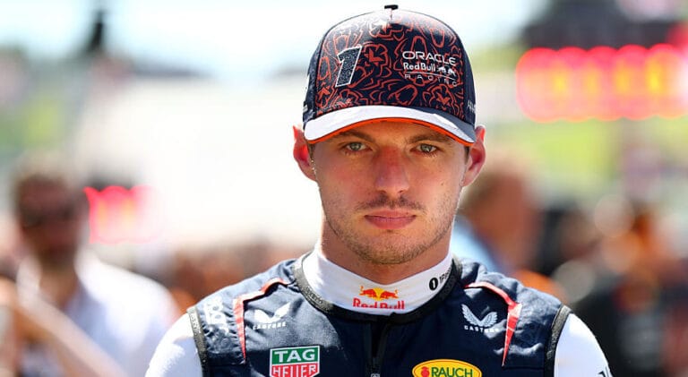 Verstappen a Mercedes tras salida de Horner en Red Bull