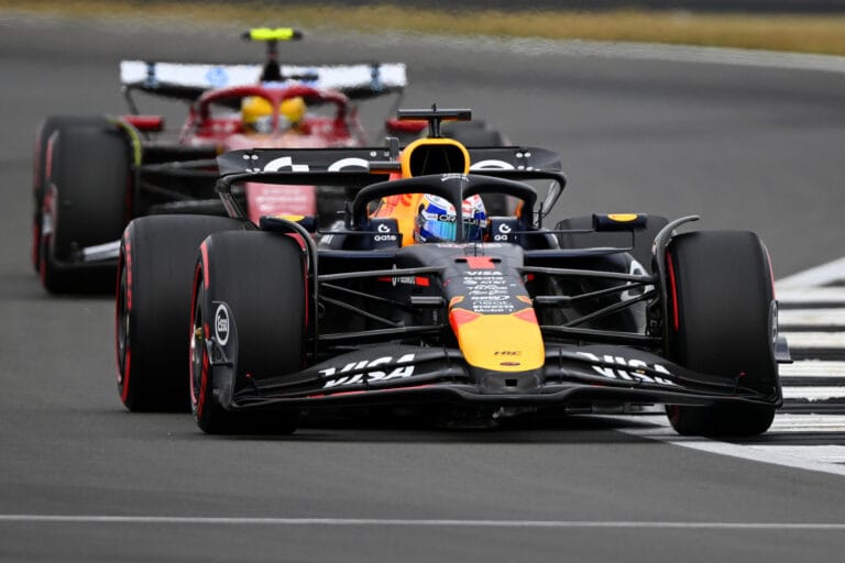 Verstappen lidera GP Britnico Norris busca triunfo local