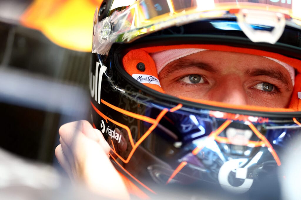 Verstappen Secures Red Bull Future Until 2026