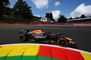 Verstappen triunfa en emocionante sprint en Blgica