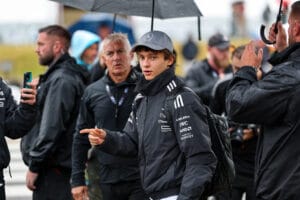 Wolff apoya a Antonelli tras tropiezos en F1