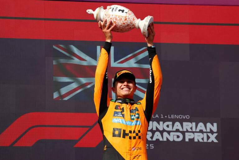 Lando Norris triunfa en Hungra tras duelo con Piastri