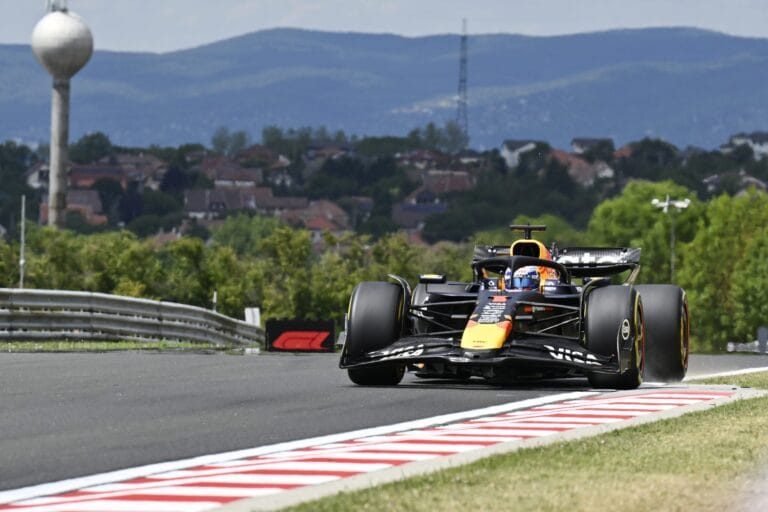 Norris y Piastri dominan el inicio en Hungra