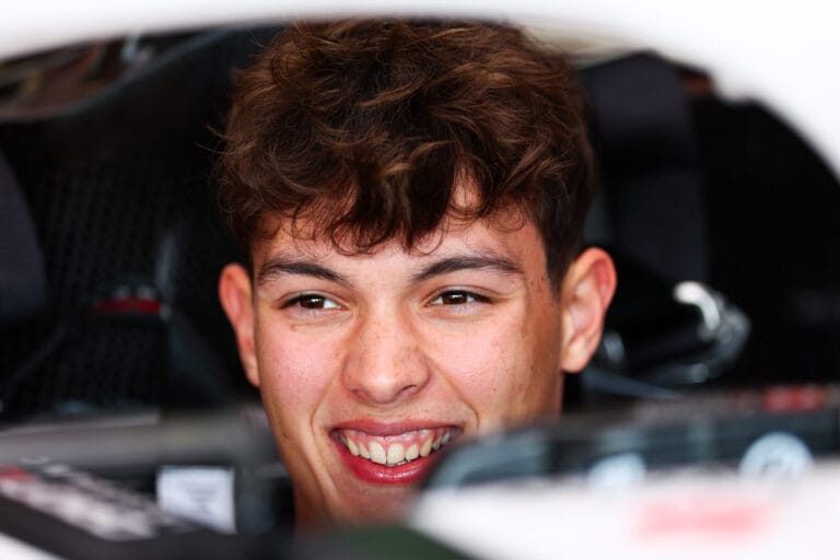 Oliver Bearman busca brillar con Haas en F1 esta temporada