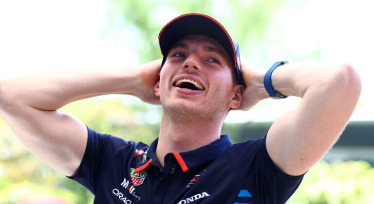 Verstappen sorprende en video con Chris Harris
