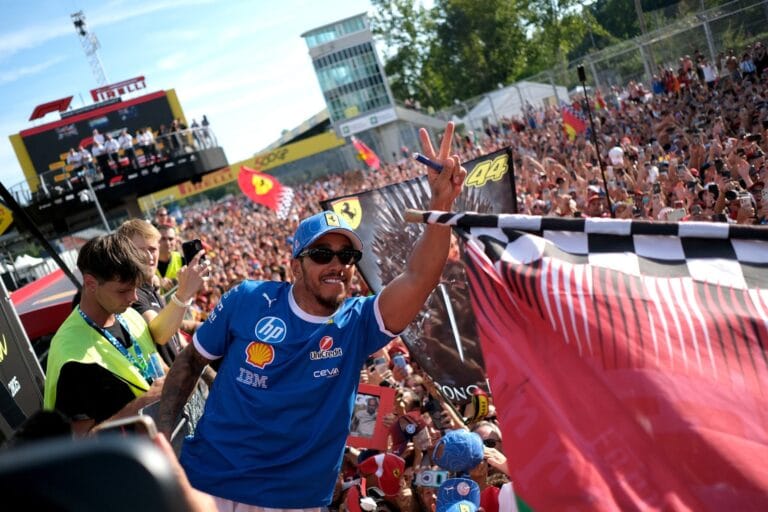 Hamilton emocionado por el apoyo de los tifosi en Monza
