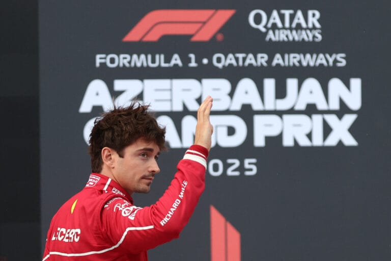 Leclerc choca en Bak y rompe racha de poles