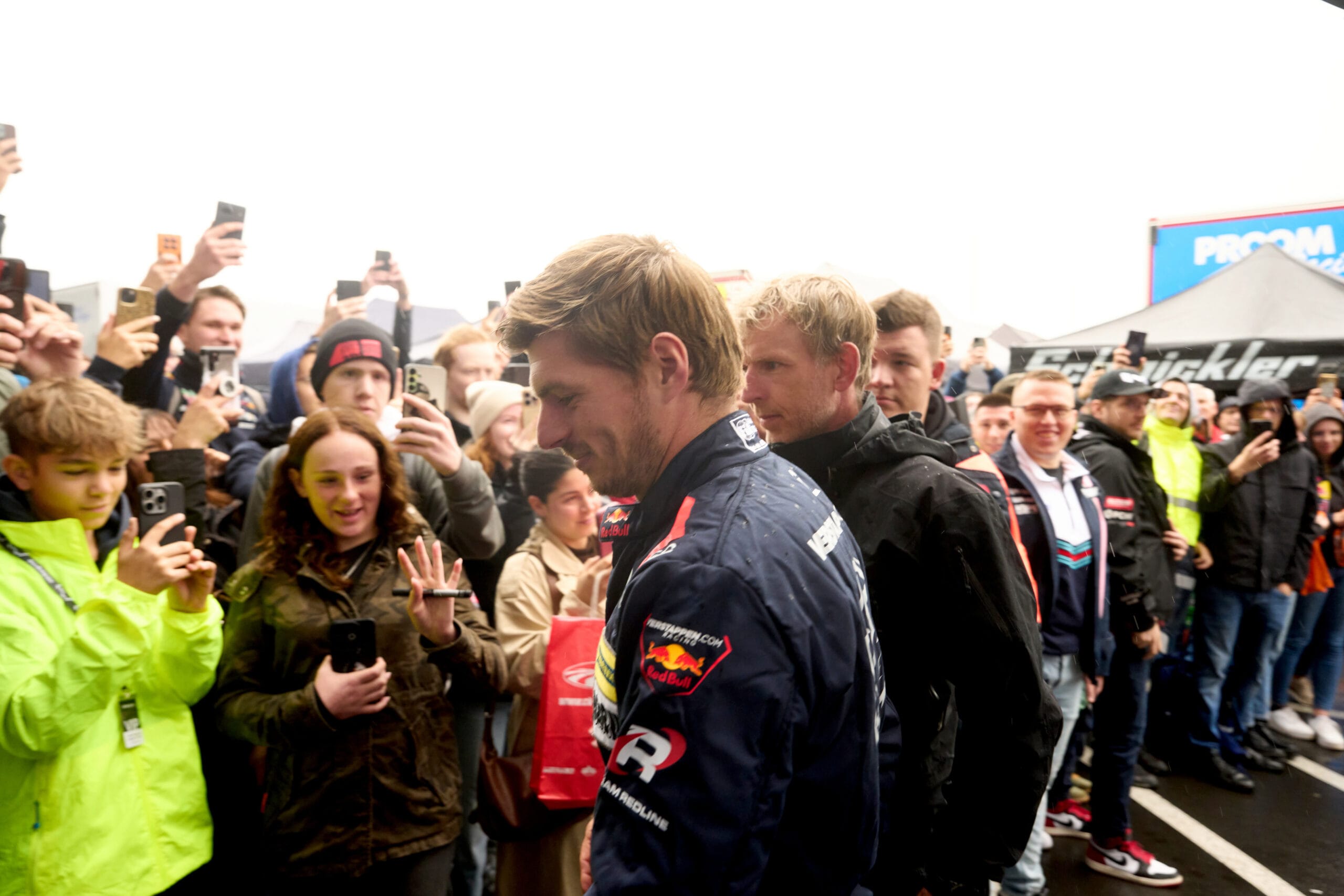 Max Verstappen debuta en Nrburgring con gran expectacin