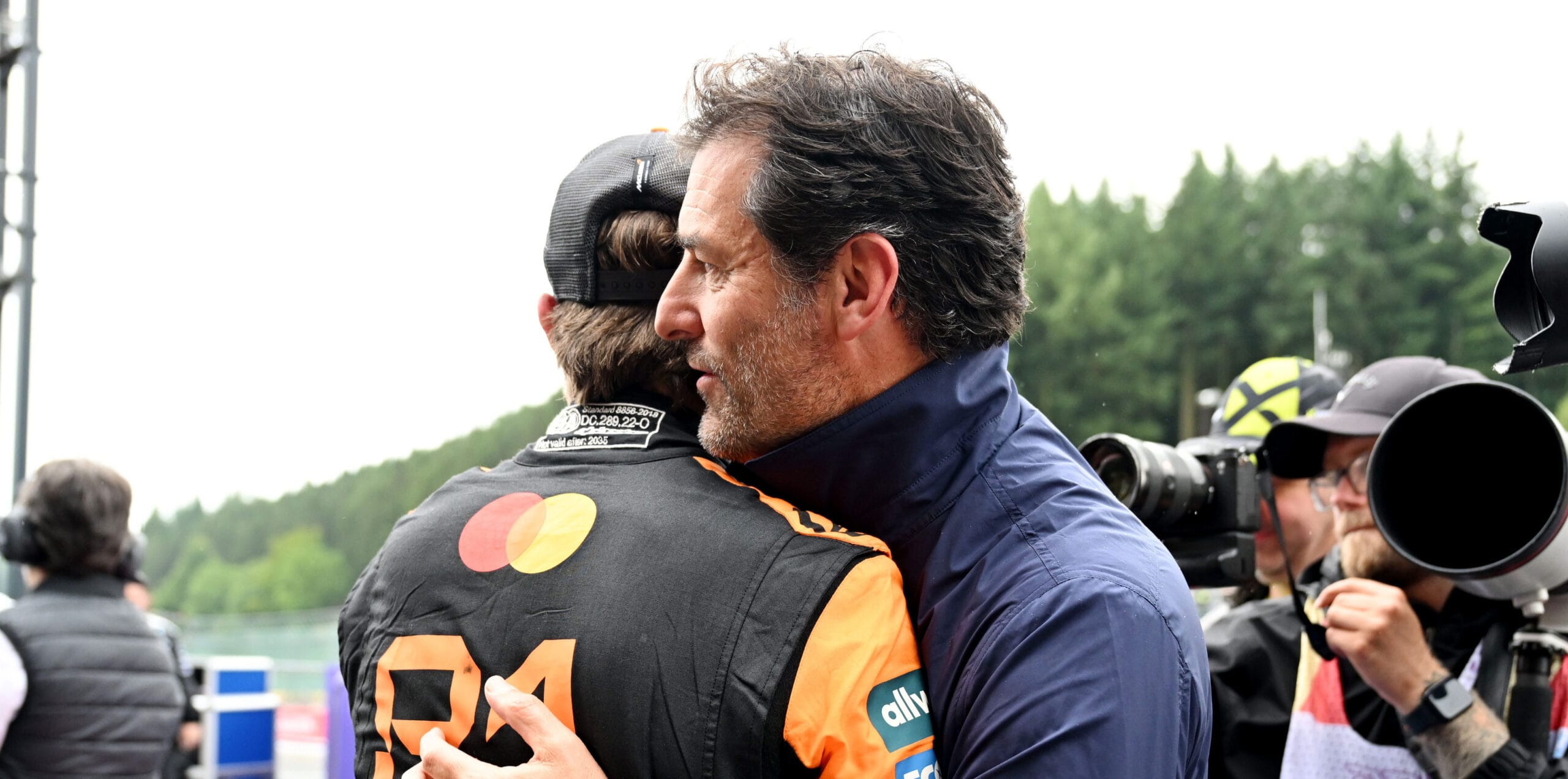 Piastri iguala a Webber con triunfo en Zandvoort