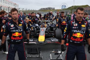 Red Bull Seat a Nightmare for F1 Drivers Says Oliveira