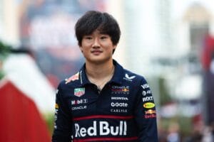 Tsunoda lucha con ritmo en carreras largas en Red Bull