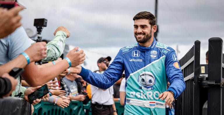 VeeKay Reflects on Challenging IndyCar Season Finale
