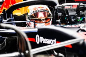 Verstappen brilla en Monza Tsunoda lucha por ritmo