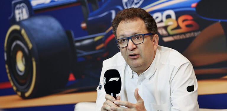 Verstappen desafa a Wolff sobre velocidad mxima en 2026