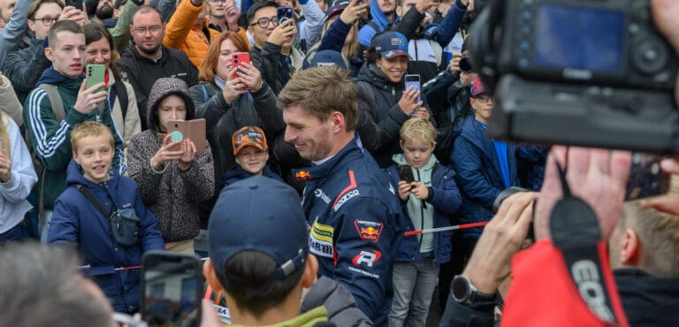 Verstappen Triumphs in GT3 Debut at Nrburgring