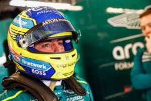 Alonso Weighs In on McLaren Verstappen Title Battle