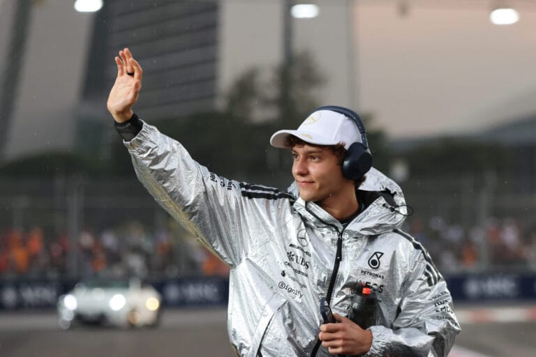 Antonelli Shines in Baku Singapore After Wolff's Criticism