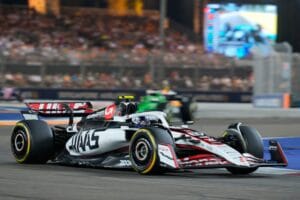 Bearman Shines for Haas in Singapore GP Comeback