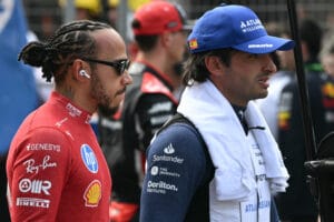 Carlos Sainz reflexiona sobre su rivalidad con Hamilton