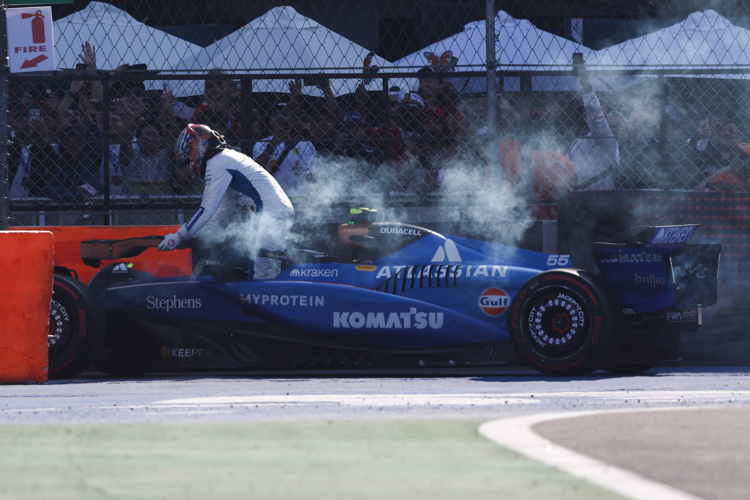 Carlos Sainz sufre abandono en un catico GP de Mxico