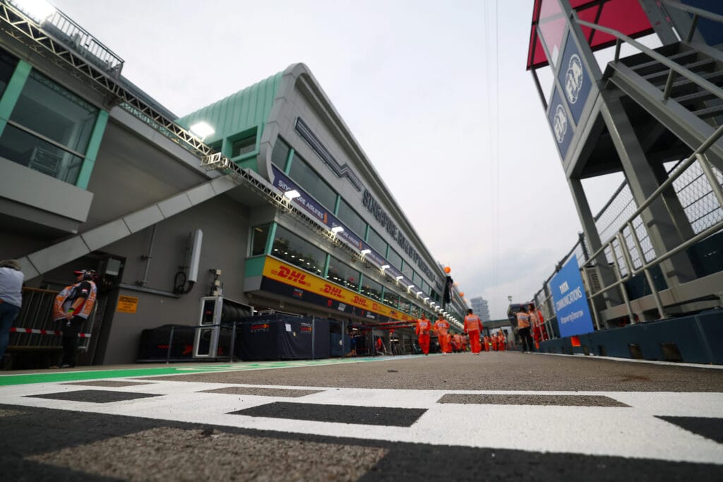 FIA Boosts Singapore GP Pit Lane Speed to 80 km/h