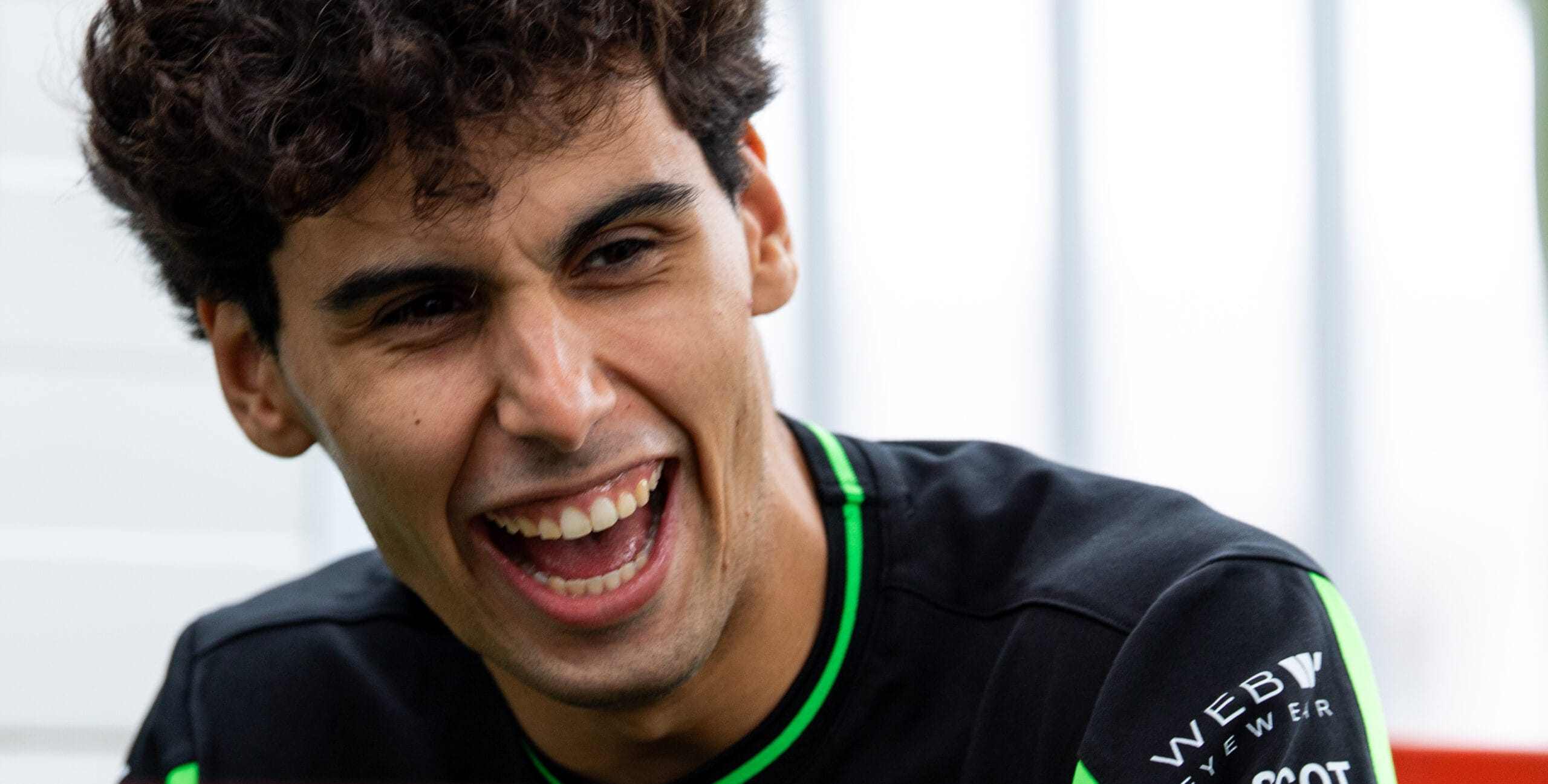 Gabriel Bortoleto desafa el calor del GP de Singapur