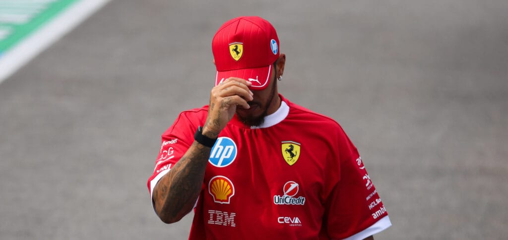 Hamilton's Brake Woes Drop Him to P8 in Singapore