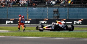 Liam Lawson evita peligro en el GP de Mxico FIA investiga