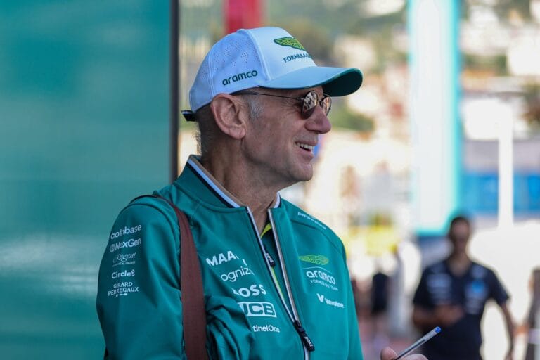 Newey elogia la madurez y talento de Verstappen