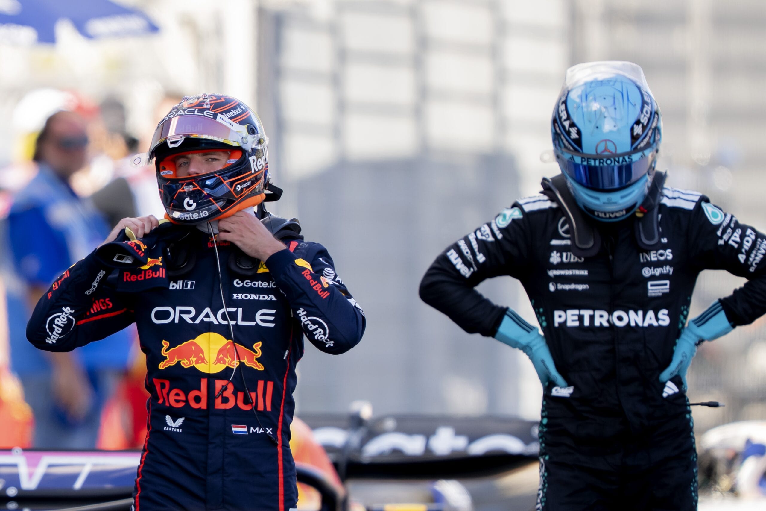 Russell abierto a unirse a Verstappen en Mercedes
