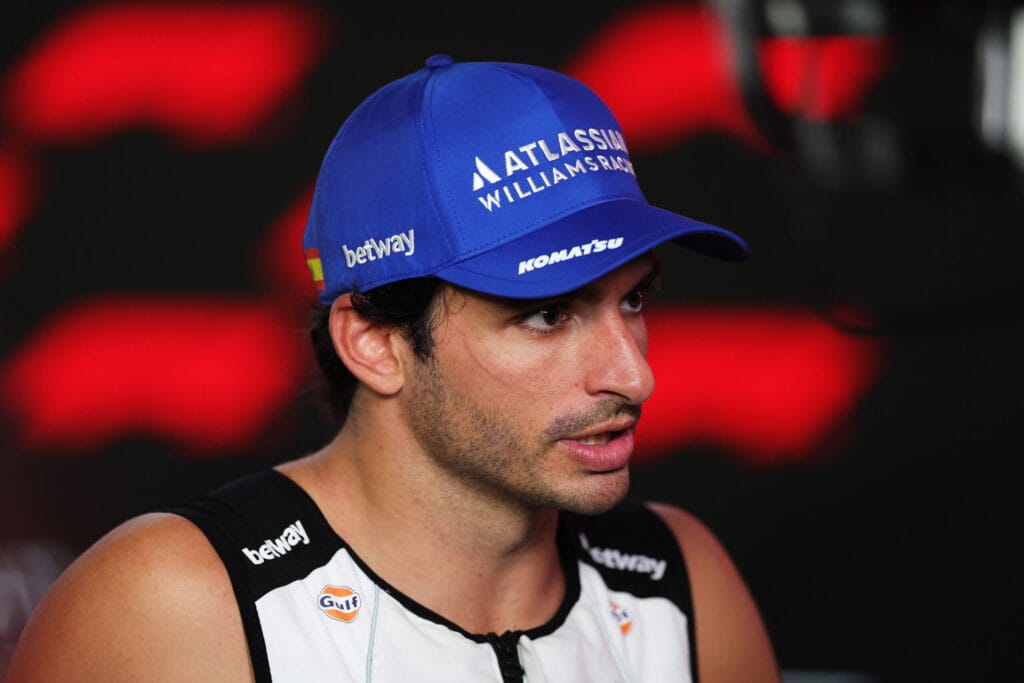 Sainz Criticizes F1's Celebrity-Focused Broadcasts