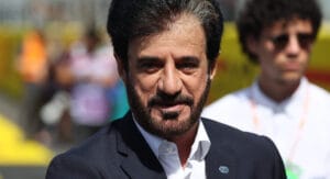 Tim Mayer se retira de la carrera presidencial FIA