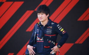 Villeneuve critica a Red Bull por proteger a Tsunoda