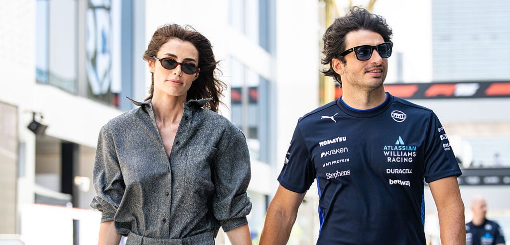 Alonso y Sainz critican enfoque en novias durante carreras