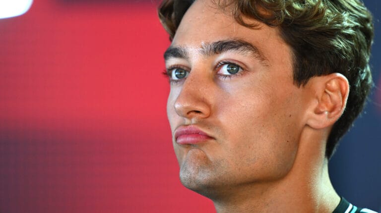 George Russell pide comisarios F1 profesionales y pagos