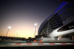 GP Abu Dhabi 2025: Emocin Nocturna en Yas Marina