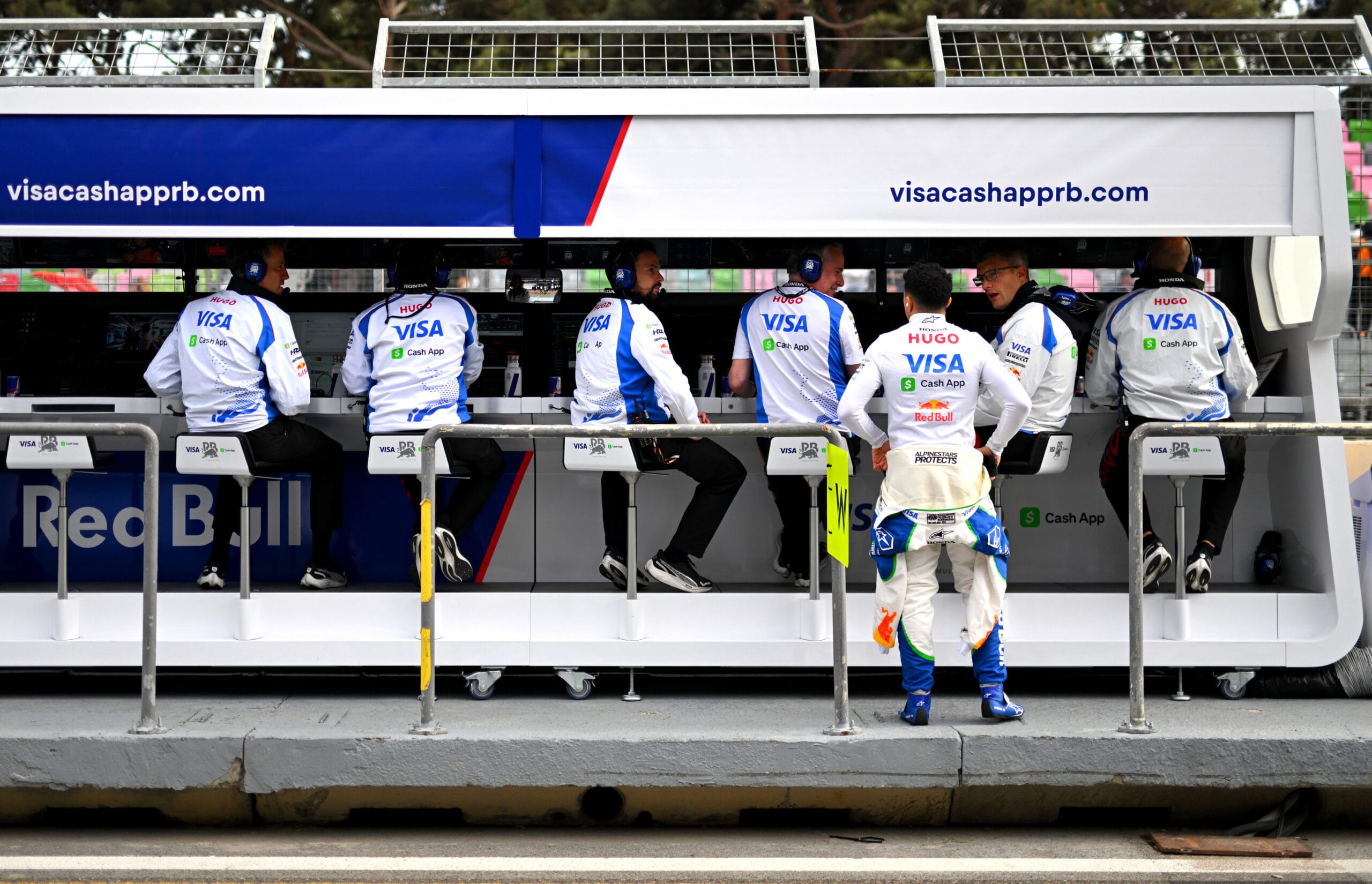 Lando Norris abucheado Racing Bulls bajo fuego en So Paulo