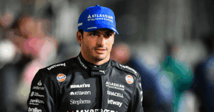 Sainz brilla en Las Vegas con Williams bajo la lluvia