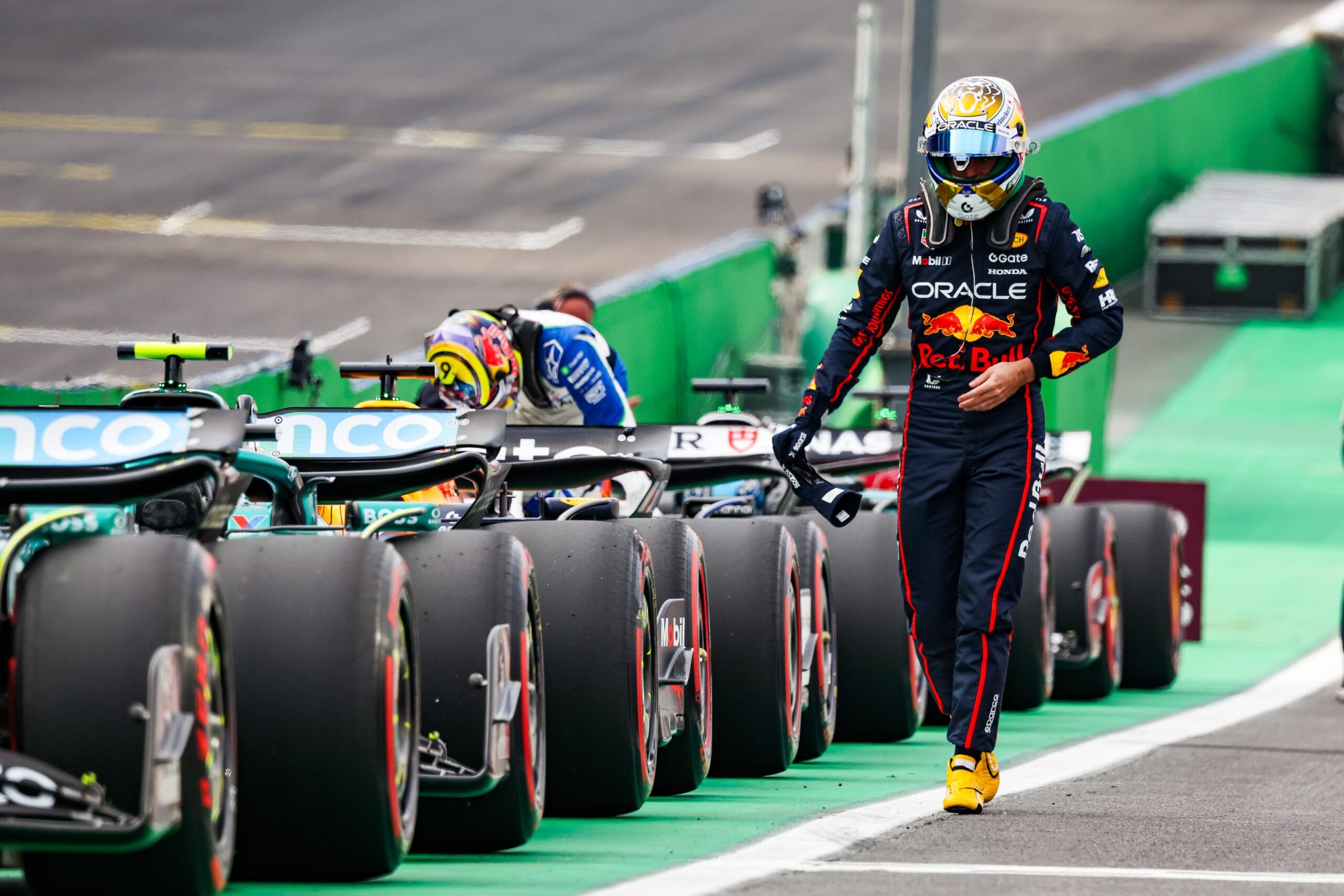 Verstappen busca milagro en Brasil Norris en pole para ganar